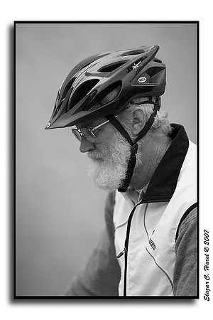 Bicyclist 20070429_KG0I8657bw (79211600)