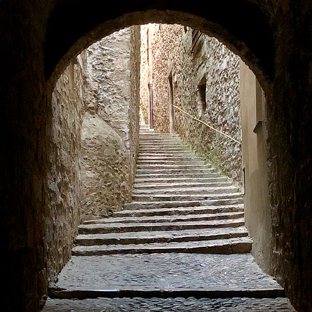 Girona 8327