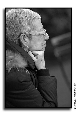 Eyeglasses and a Woman 20080107_KG0I2027bw (92116260)